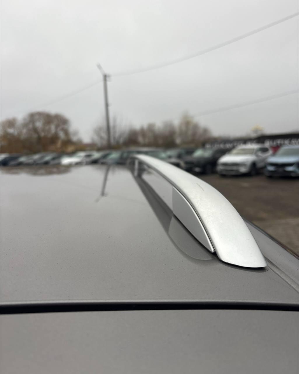 Volkswagen Touran I · 2-й рестайлинг , 2011 г., механика, дизель - фото 16