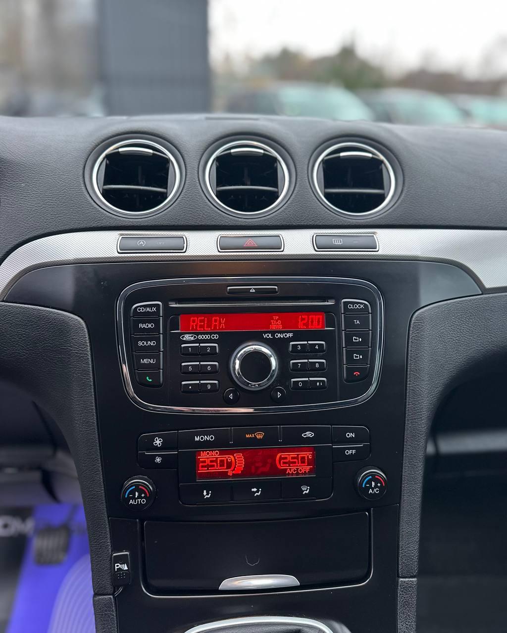 Ford S-MAX I · Рестайлинг , 2012 г., механика, дизель - фото 11