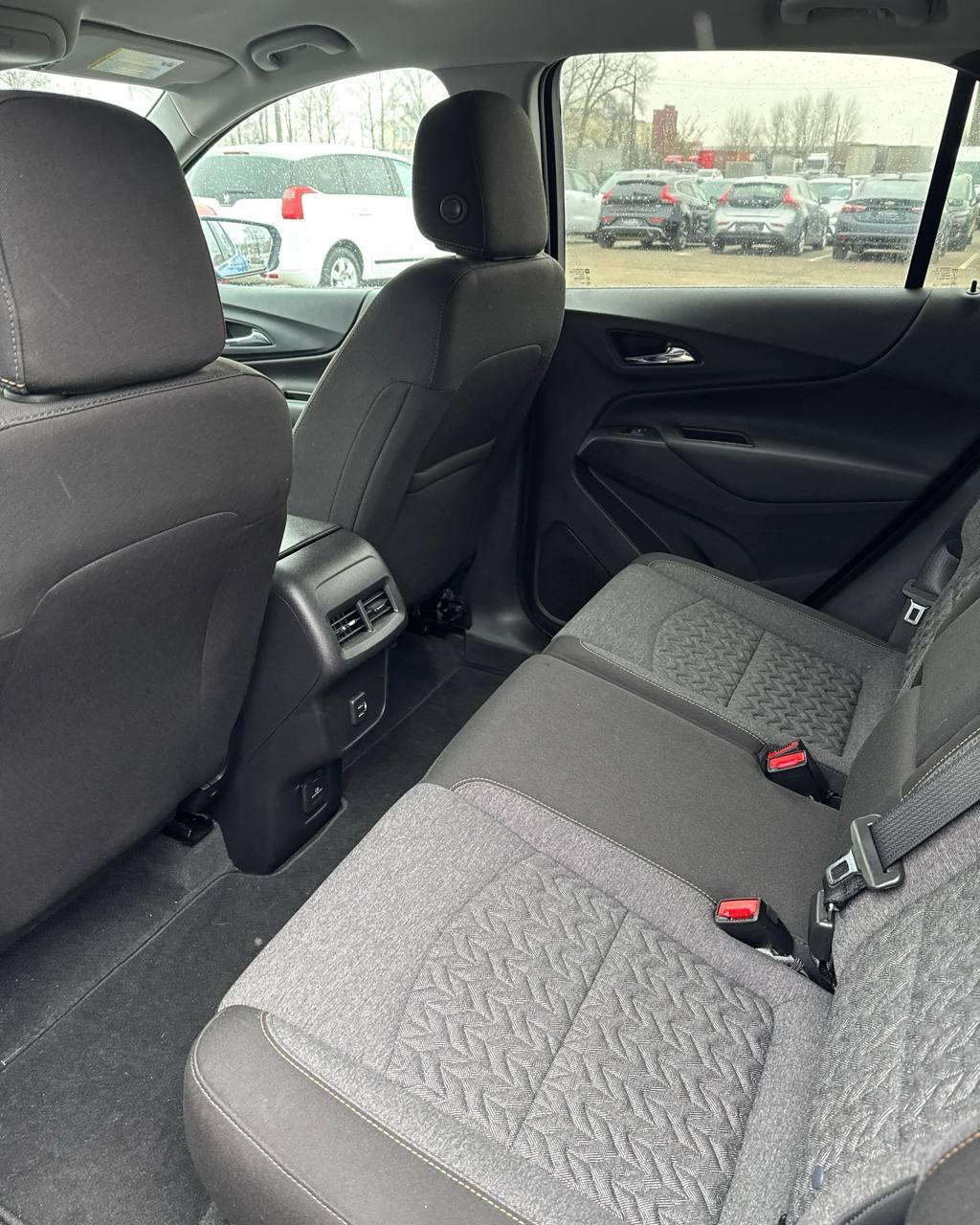 Chevrolet Equinox III · Рестайлинг , 2023 г., автомат, бензин - фото 11