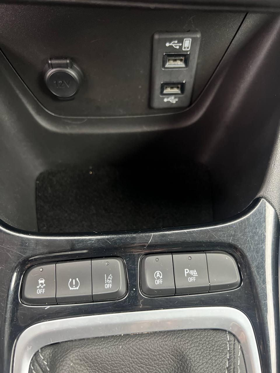 Opel Crossland X I · Рестайлинг , 2021 г., механика, бензин - фото 12