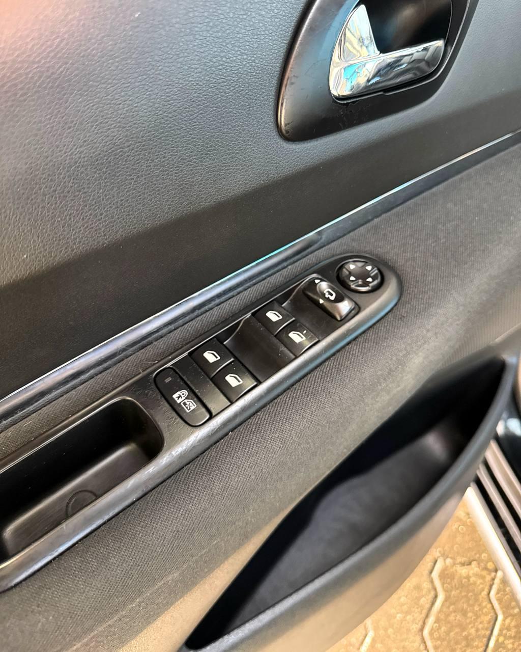 Peugeot 3008 I , 2012 г., механика, дизель - фото 9