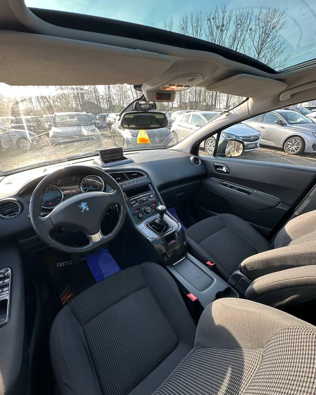 Peugeot 5008 I , 2012 г., механика, дизель - фото 9