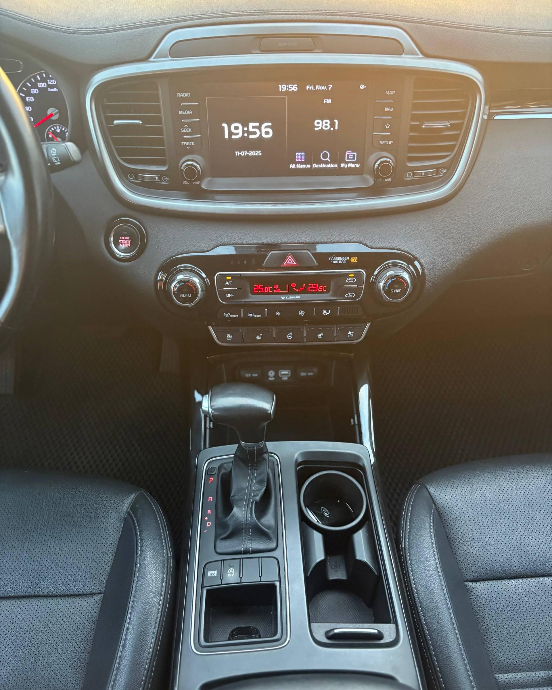 Kia Sorento III · Рестайлинг , 2018 г., автомат, дизель - фото 19