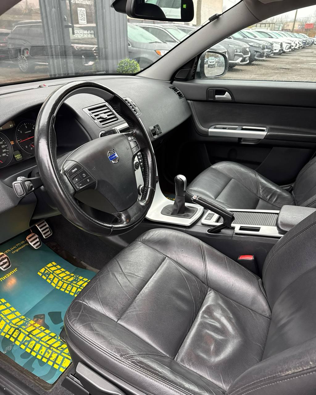 Volvo V50 I · 2-й рестайлинг , 2011 г., механика, дизель - фото 8