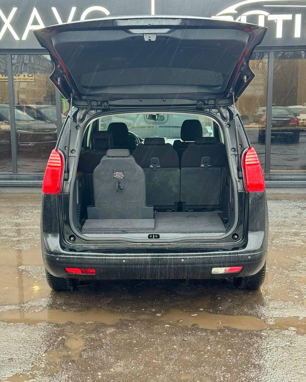 Peugeot 5008 I , 2011 г., механика, дизель - фото 12