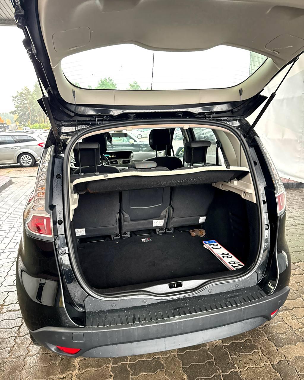 Renault Scenic III · 2-й рестайлинг , 2012 г., механика, дизель  - фото 14