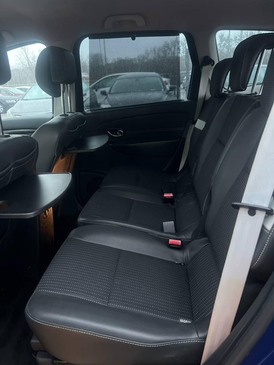 Renault Grand Scenic III · 2-й рестайлинг , 2012 г., механика, дизель - фото 14