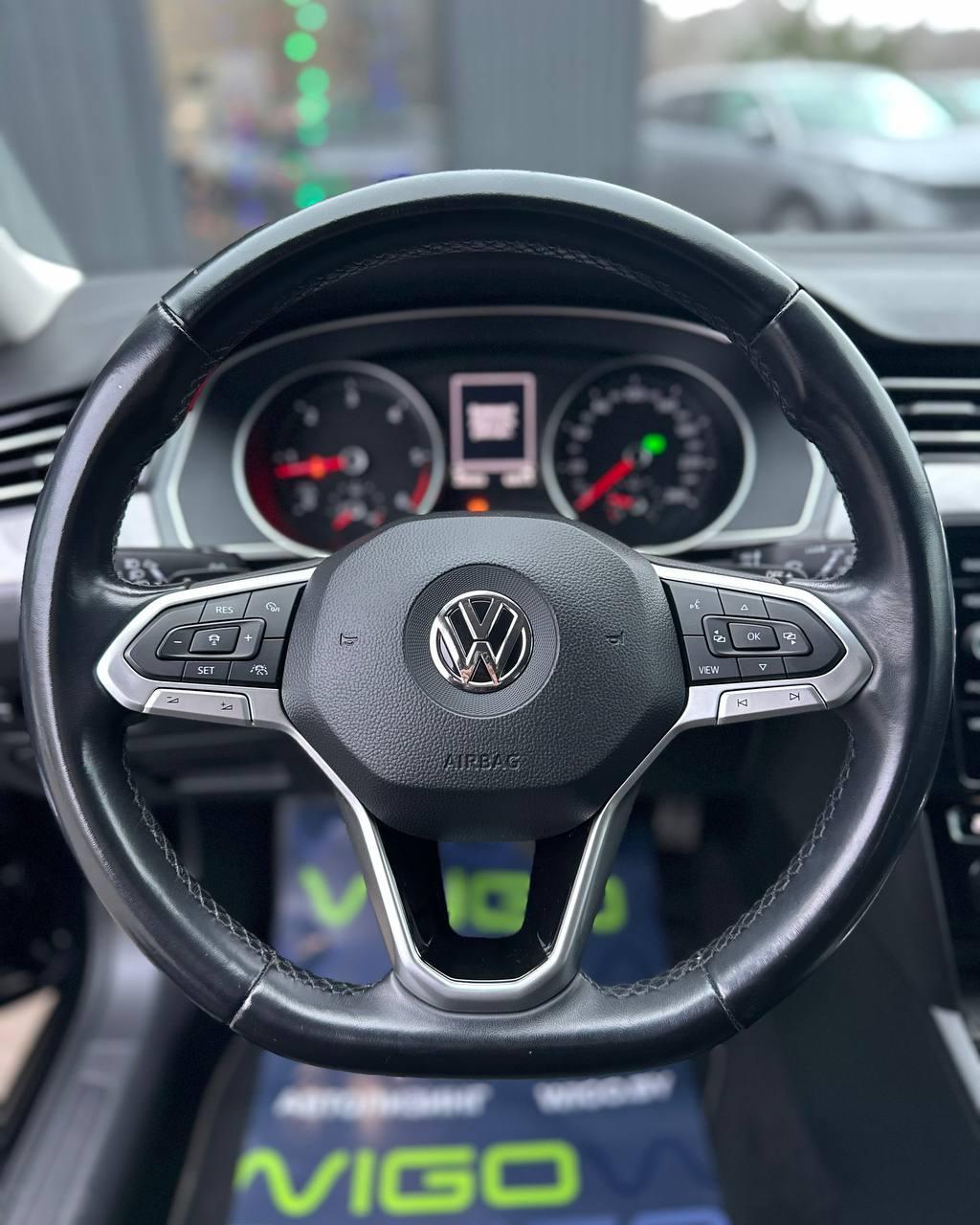 Volkswagen Passat B8 · Рестайлинг , 2019 г., робот, дизель - фото 13