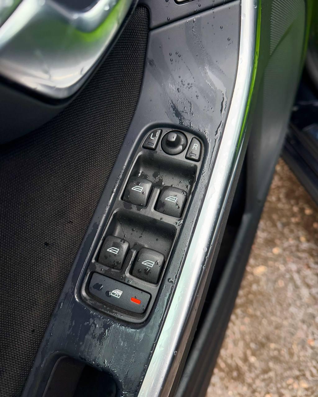 Volvo V60 I , 2011 г., механика, дизель - фото 10