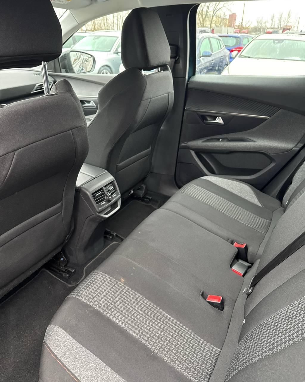 Peugeot 3008 II · Рестайлинг , 2022 г., механика, бензин - фото 11