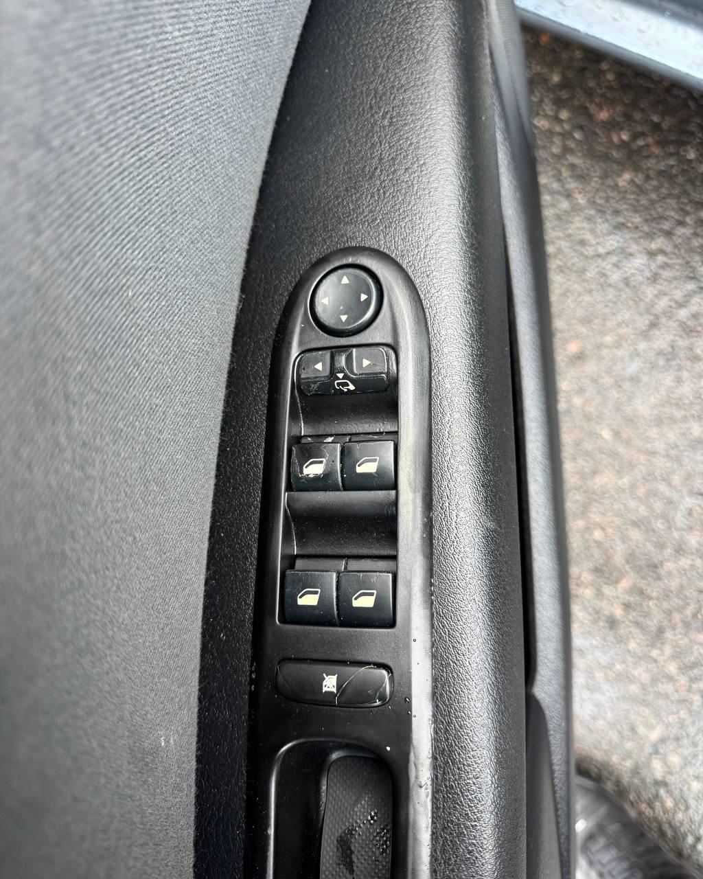 Peugeot 407 I , 2004 г., механика, дизель - фото 19