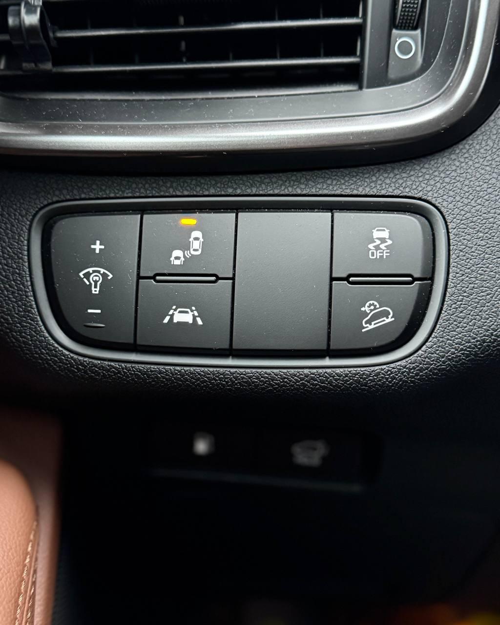 Kia Sorento III · Рестайлинг , 2019 г., автомат, дизель - фото 19