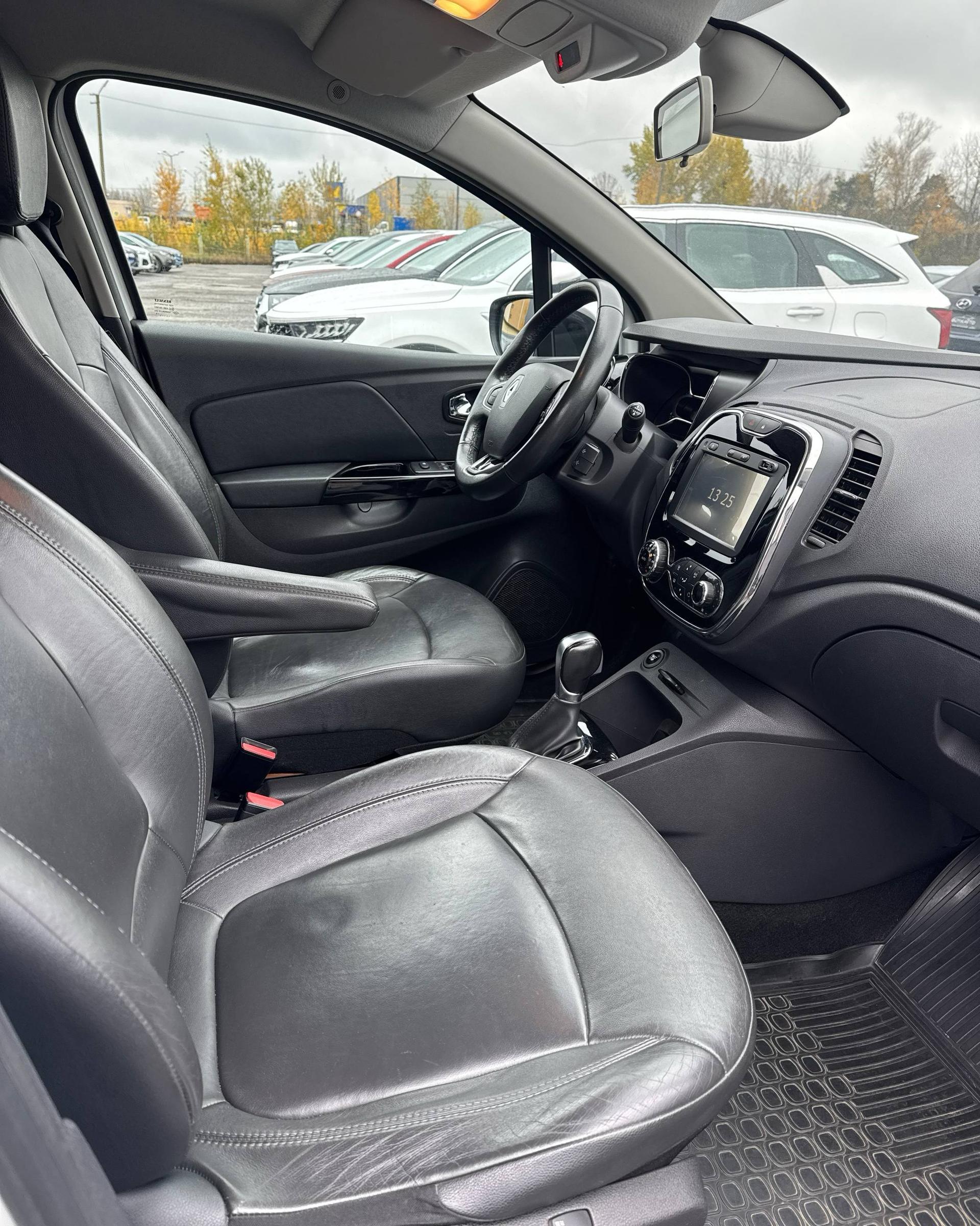 Renault Kaptur I , 2016 г., автомат, бензин - фото 10