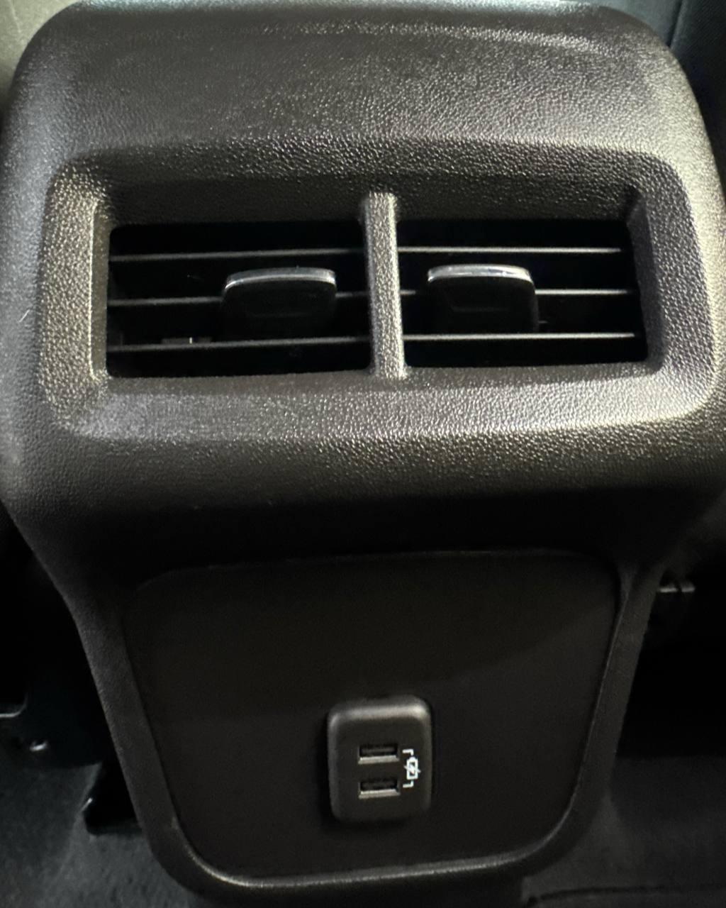 Chevrolet Equinox III · Рестайлинг , 2023 г., автомат, бензин - фото 20