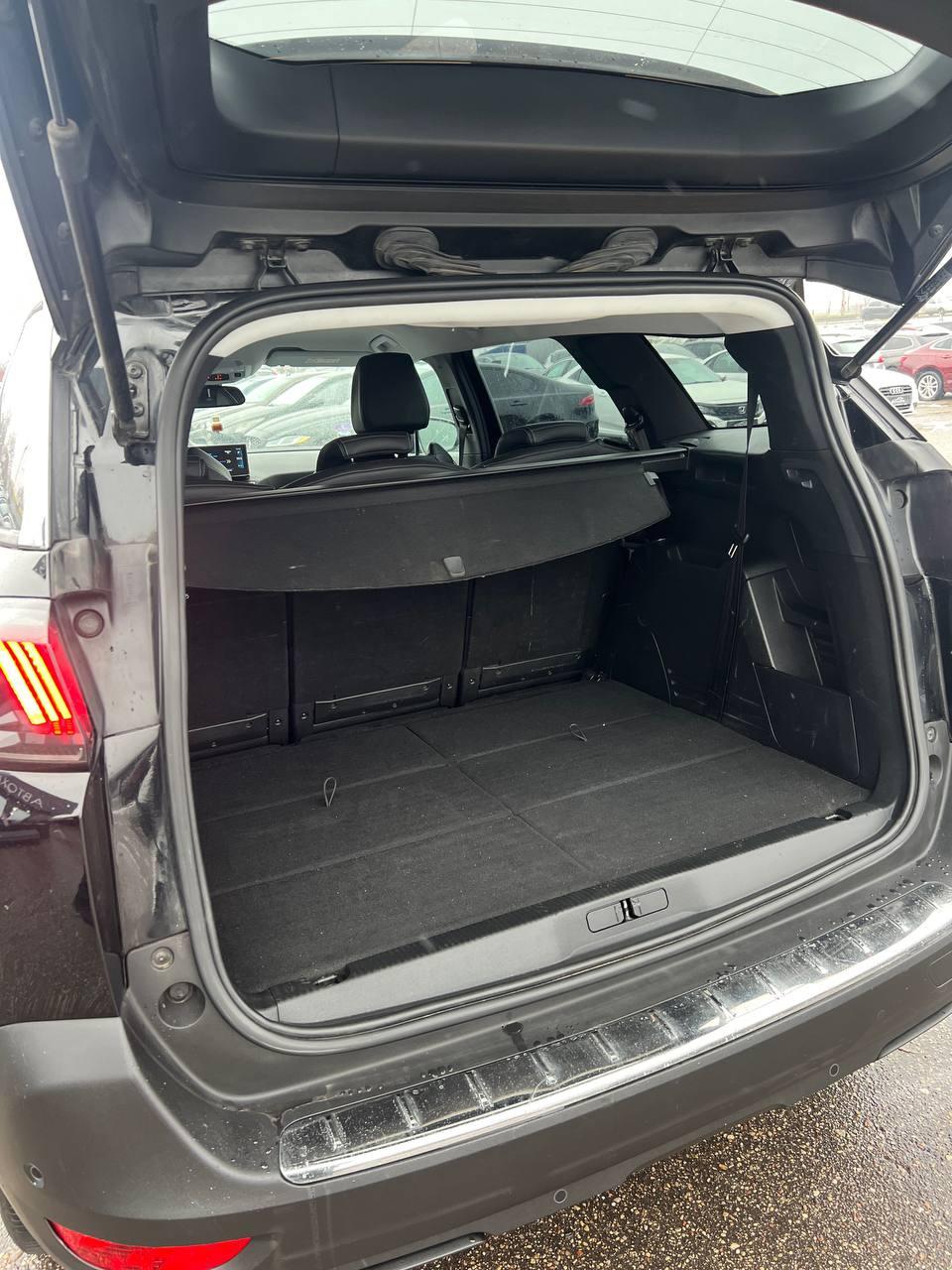 Peugeot 5008 II · Рестайлинг , 2022 г., автомат, бензин - фото 15