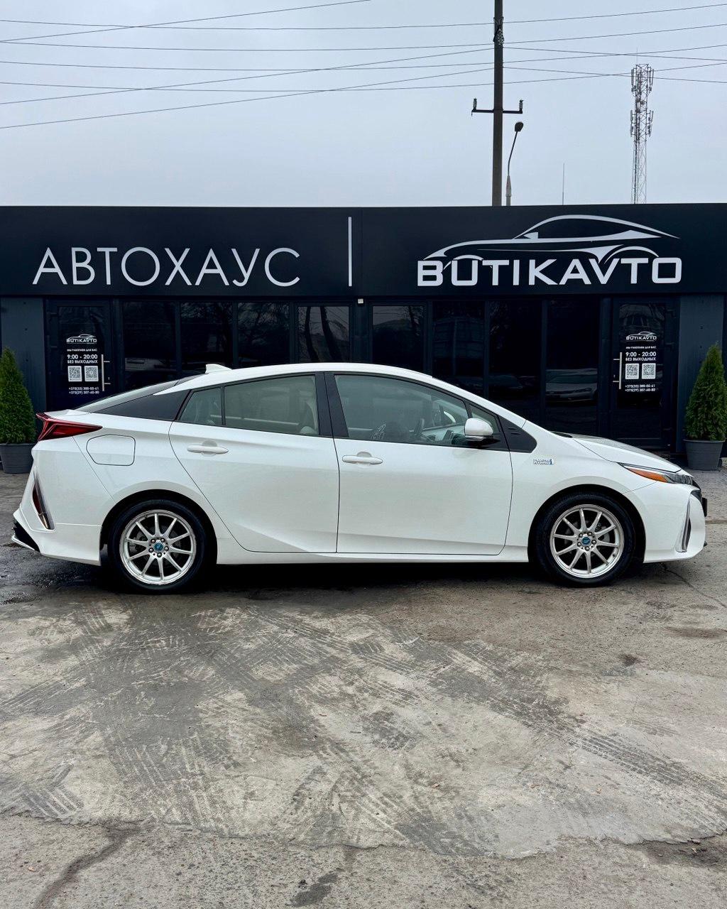 Toyota Prius IV (XW50) · Рестайлинг , 2018 г., вариатор, бензин - фото 7