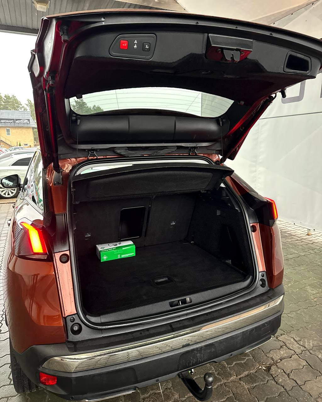 Peugeot 3008 II , 2016 г., механика, дизель - фото 18