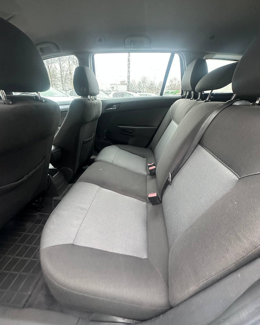 Opel Astra H , 2005 г., механика, дизель - фото 8