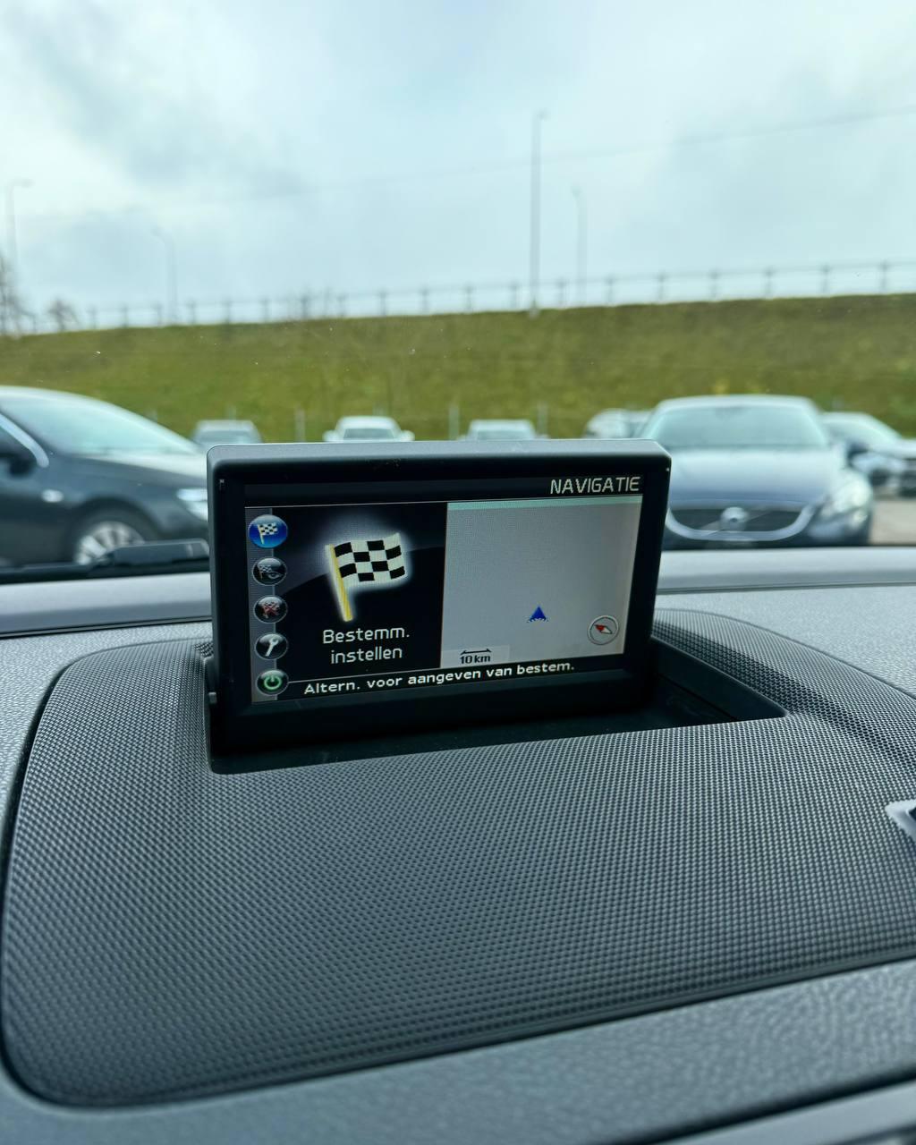 Volvo V50 I · 2-й рестайлинг , 2011 г., механика, дизель - фото 17