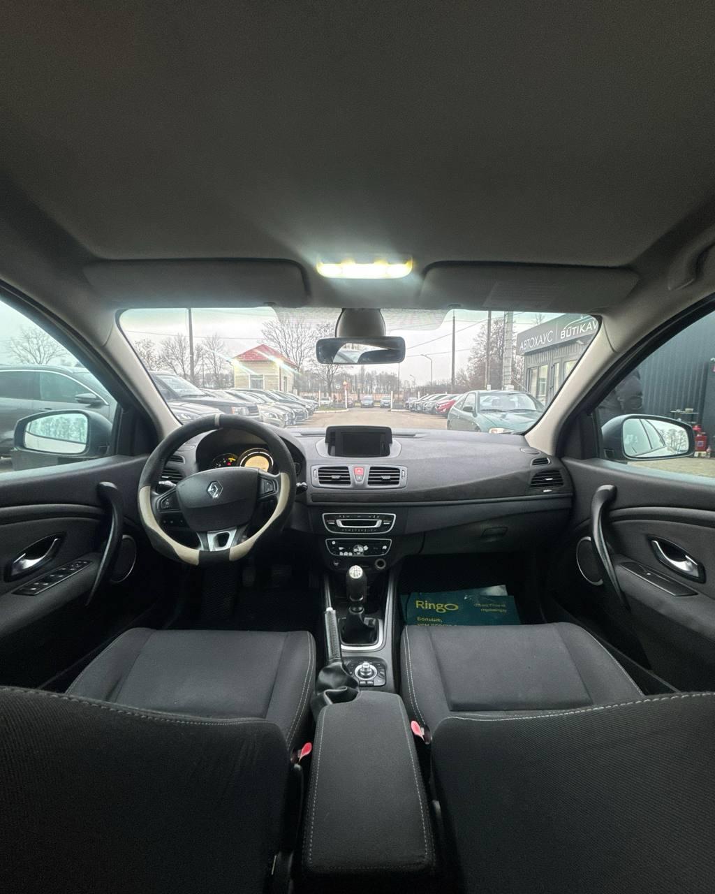 Renault Megane III , 2010 г., механика, дизель - фото 9