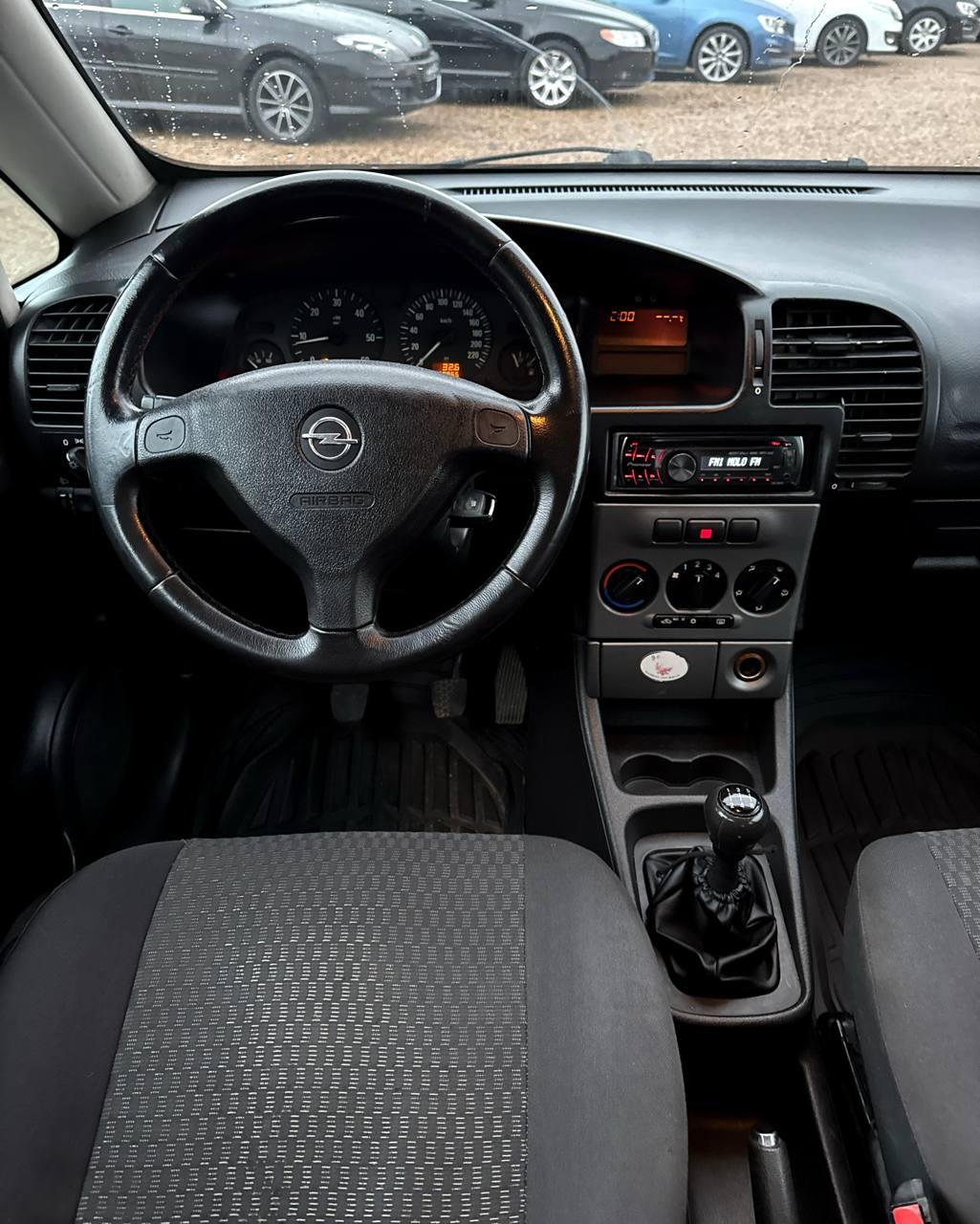 Opel Zafira A , 2003 г., механика, дизель  - фото 13