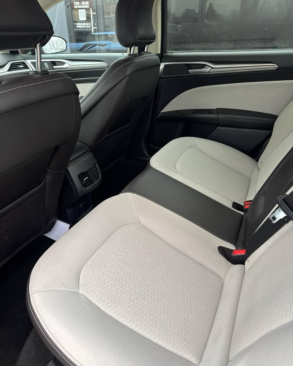 Ford Fusion USA II · 2-й рестайлинг , 2019 г., автомат, бензин - фото 11