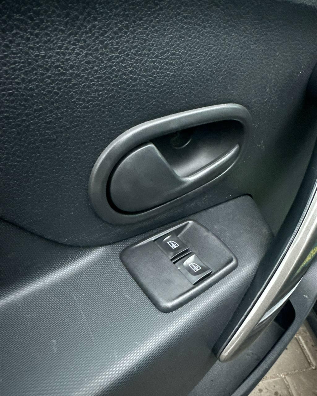 Renault Logan Stepway I , 2021 г., механика, бензин - фото 16