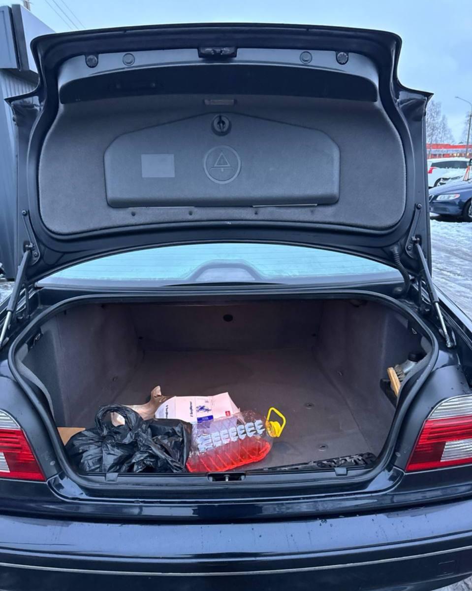 BMW 5 серия E39 · Рестайлинг , 2003 г., автомат, бензин - фото 12