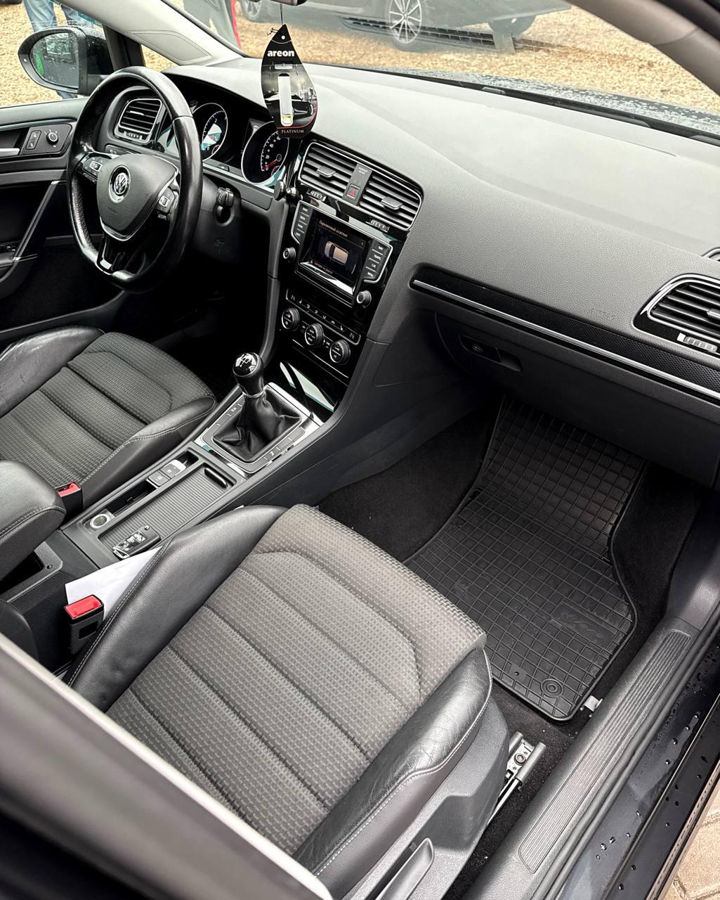 Volkswagen Golf VII , 2015 г., механика, дизель  - фото 10