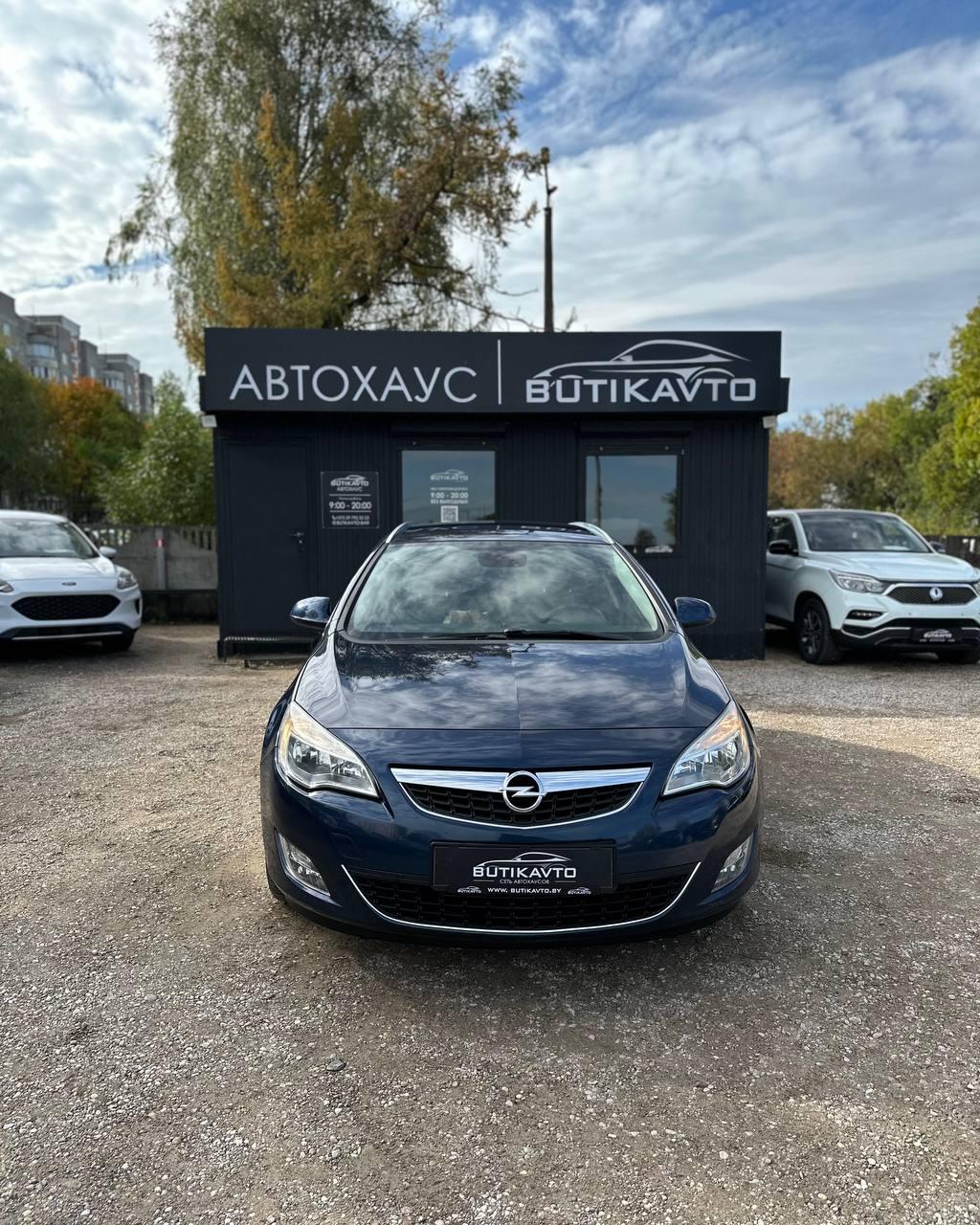 Opel Astra J , 2011 г., механика, дизель - фото 2