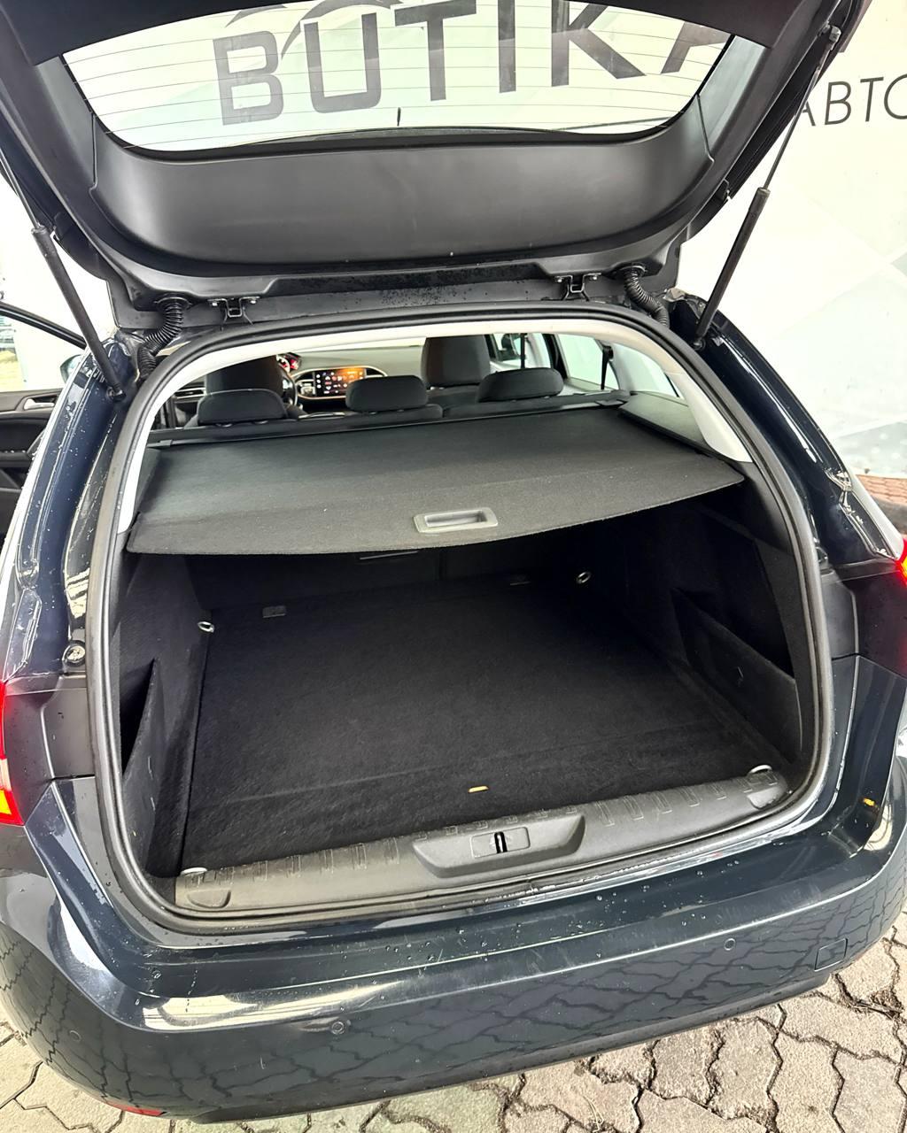 Peugeot 308 T9 · Рестайлинг , 2019 г., механика, дизель - фото 15