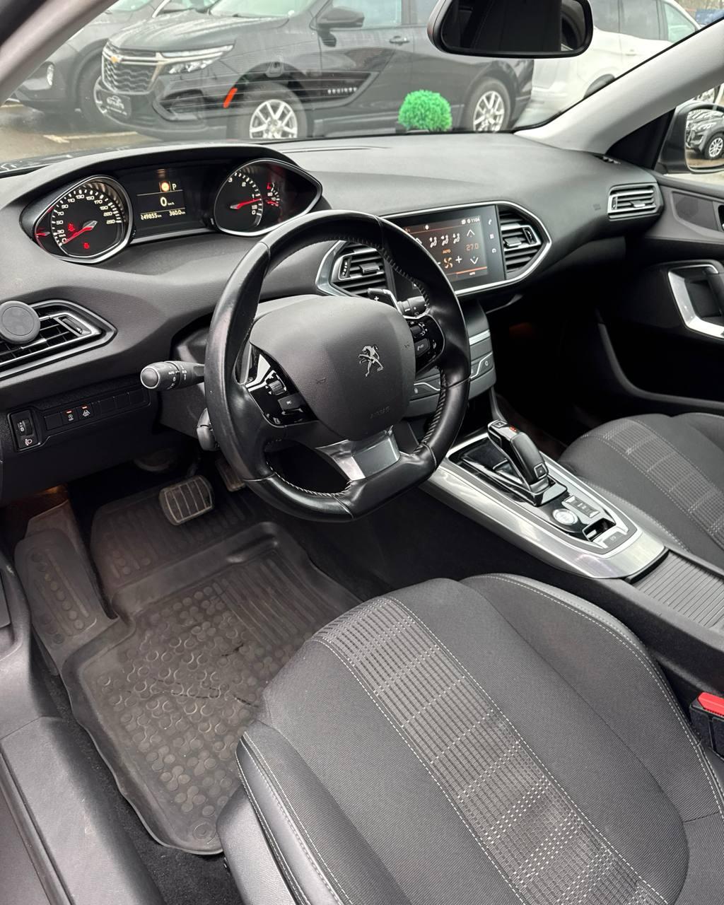 Peugeot 308 T9 · Рестайлинг , 2019 г., автомат, дизель - фото 10