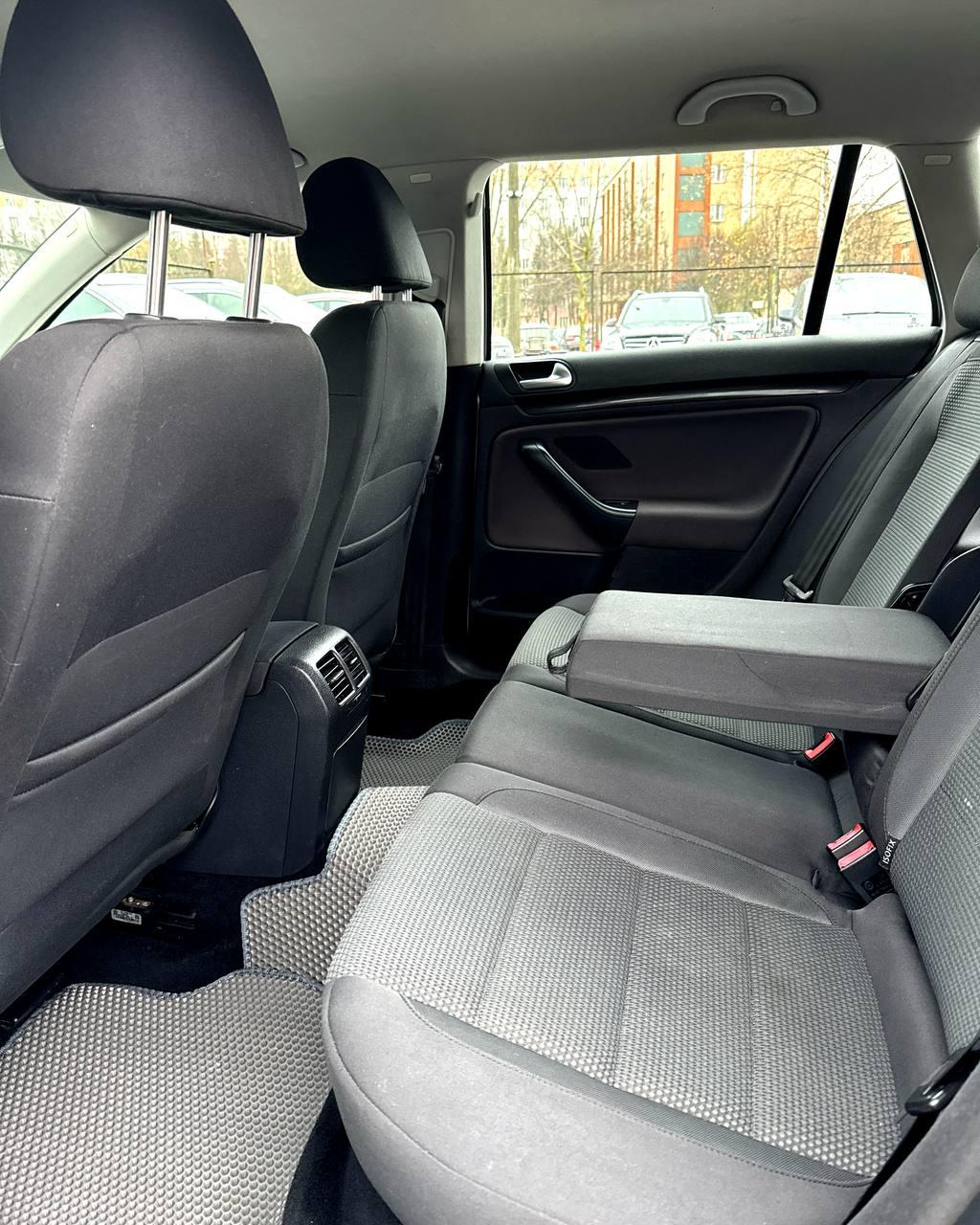 Volkswagen Golf VI , 2010 г., механика, дизель - фото 12