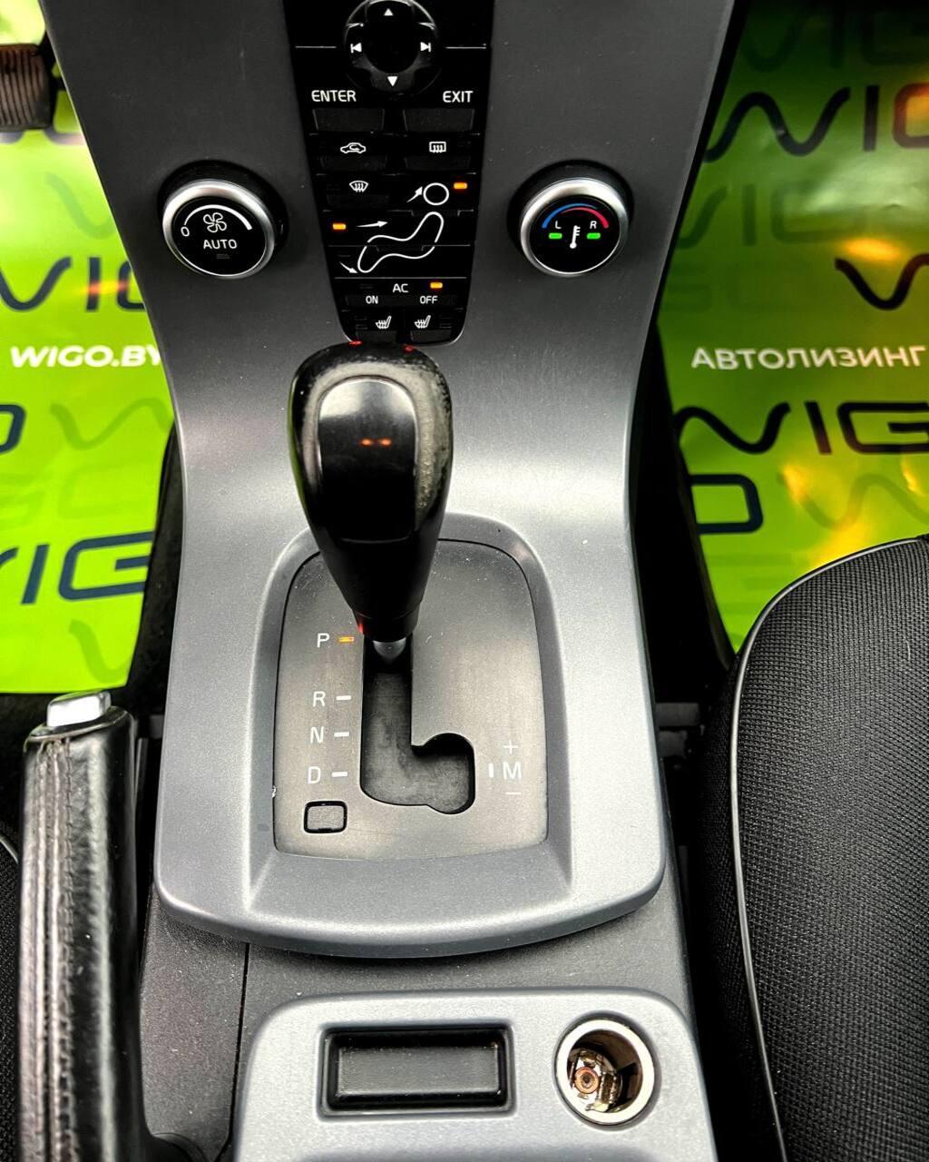 Volvo S40 II · Рестайлинг , 2010 г., робот, бензин - фото 16