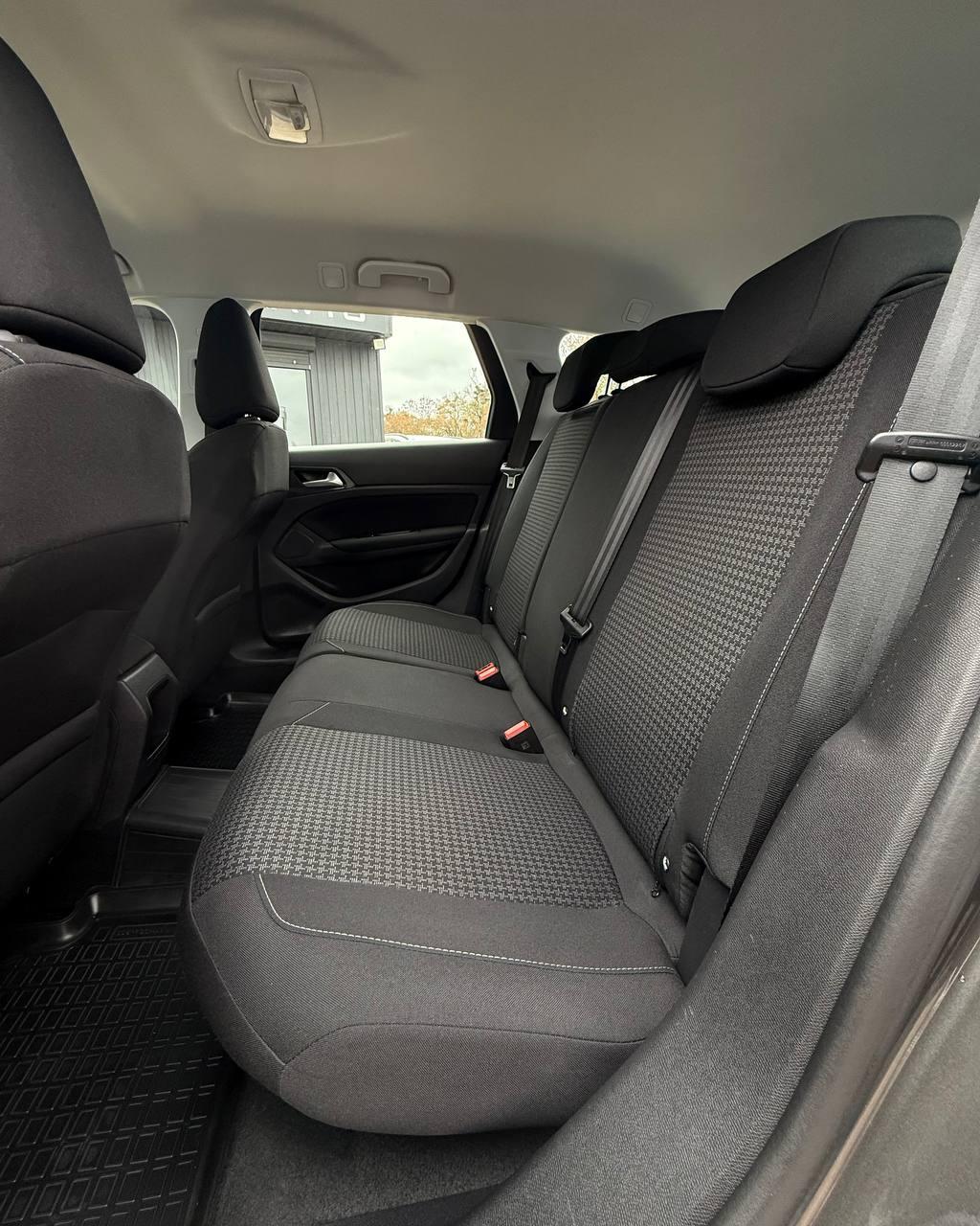 Peugeot 308 T9 · Рестайлинг , 2020 г., механика, бензин - фото 8