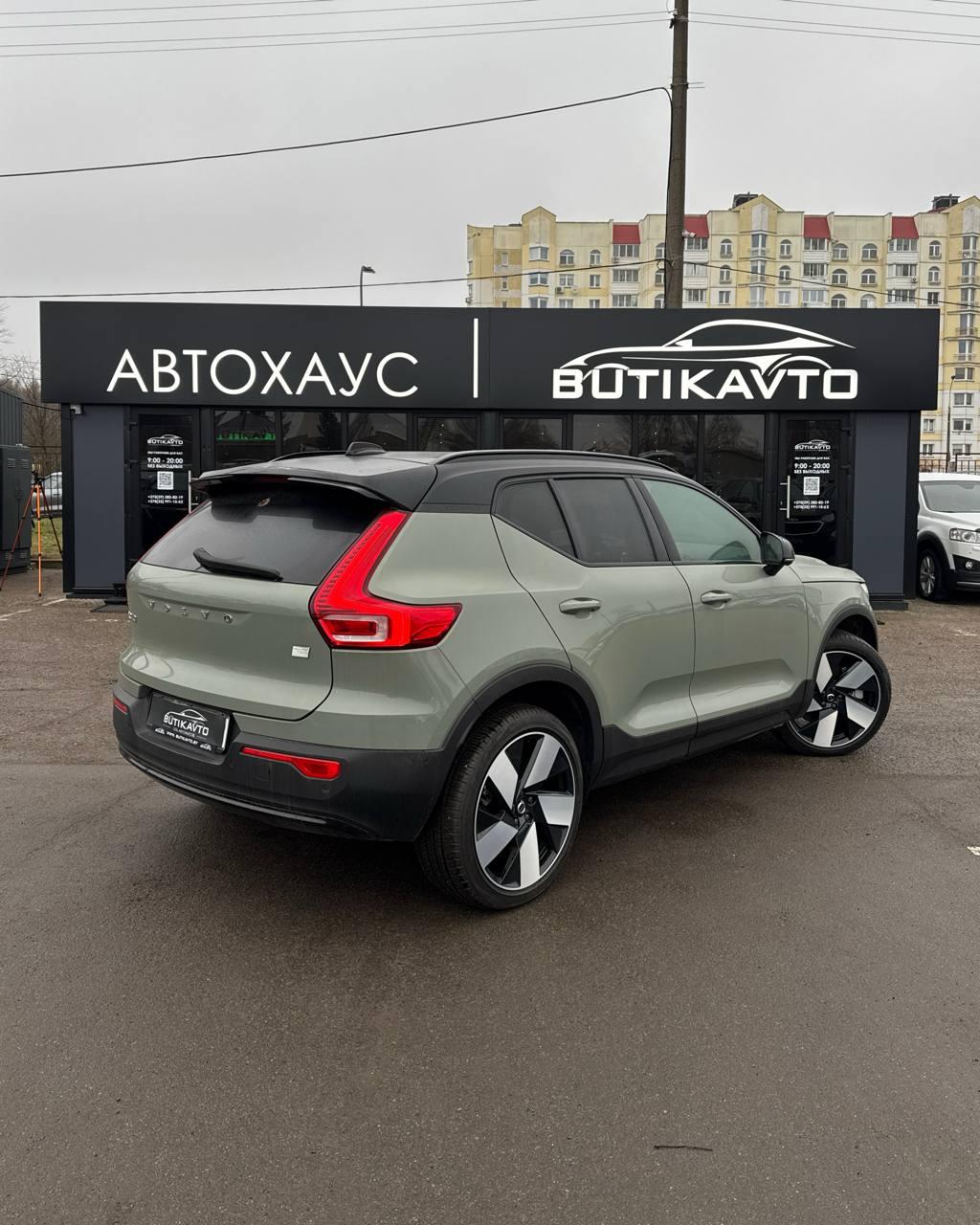 Volvo XC40 I · Рестайлинг , 2023 г., автомат, электро - фото 6