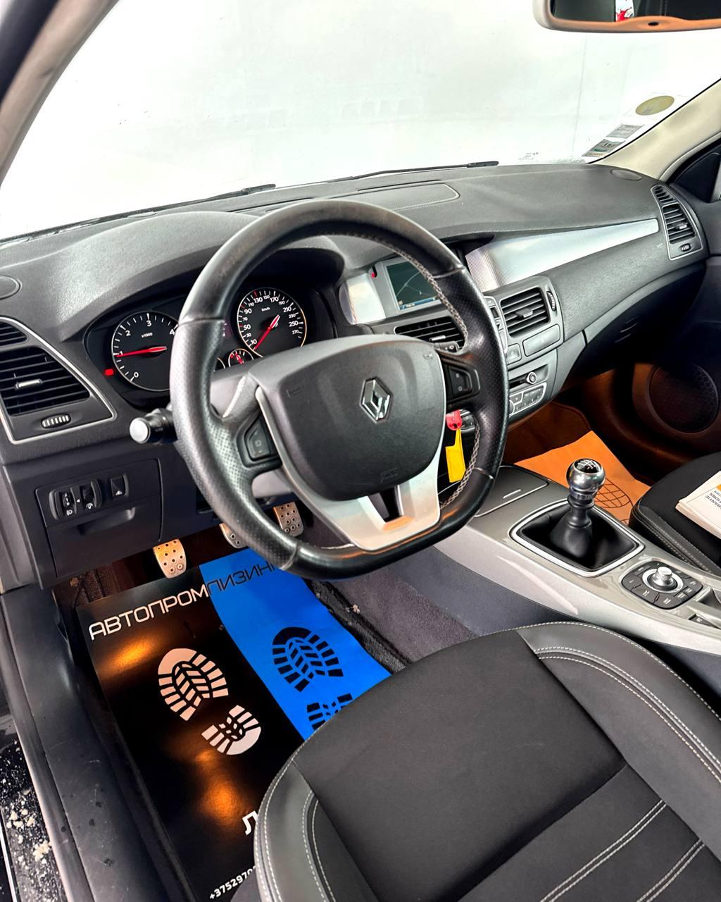 Renault Laguna III · Рестайлинг , 2013 г., механика, дизель - фото 11