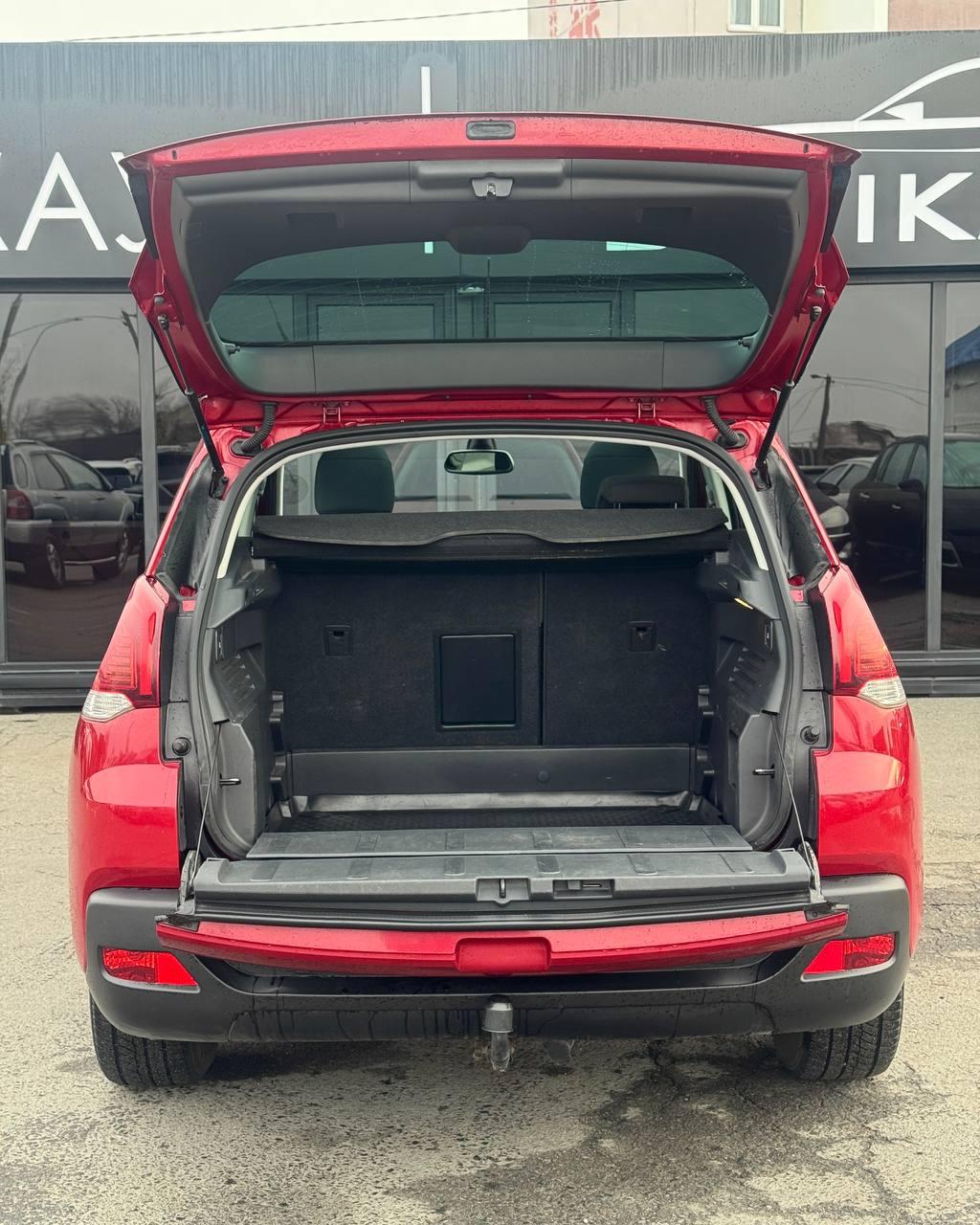 Peugeot 3008 I · Рестайлинг , 2015 г., механика, дизель - фото 14