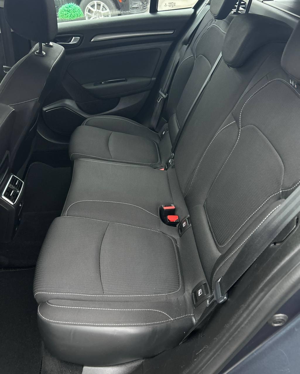 Renault Megane IV · Рестайлинг , 2020 г., механика, дизель - фото 12