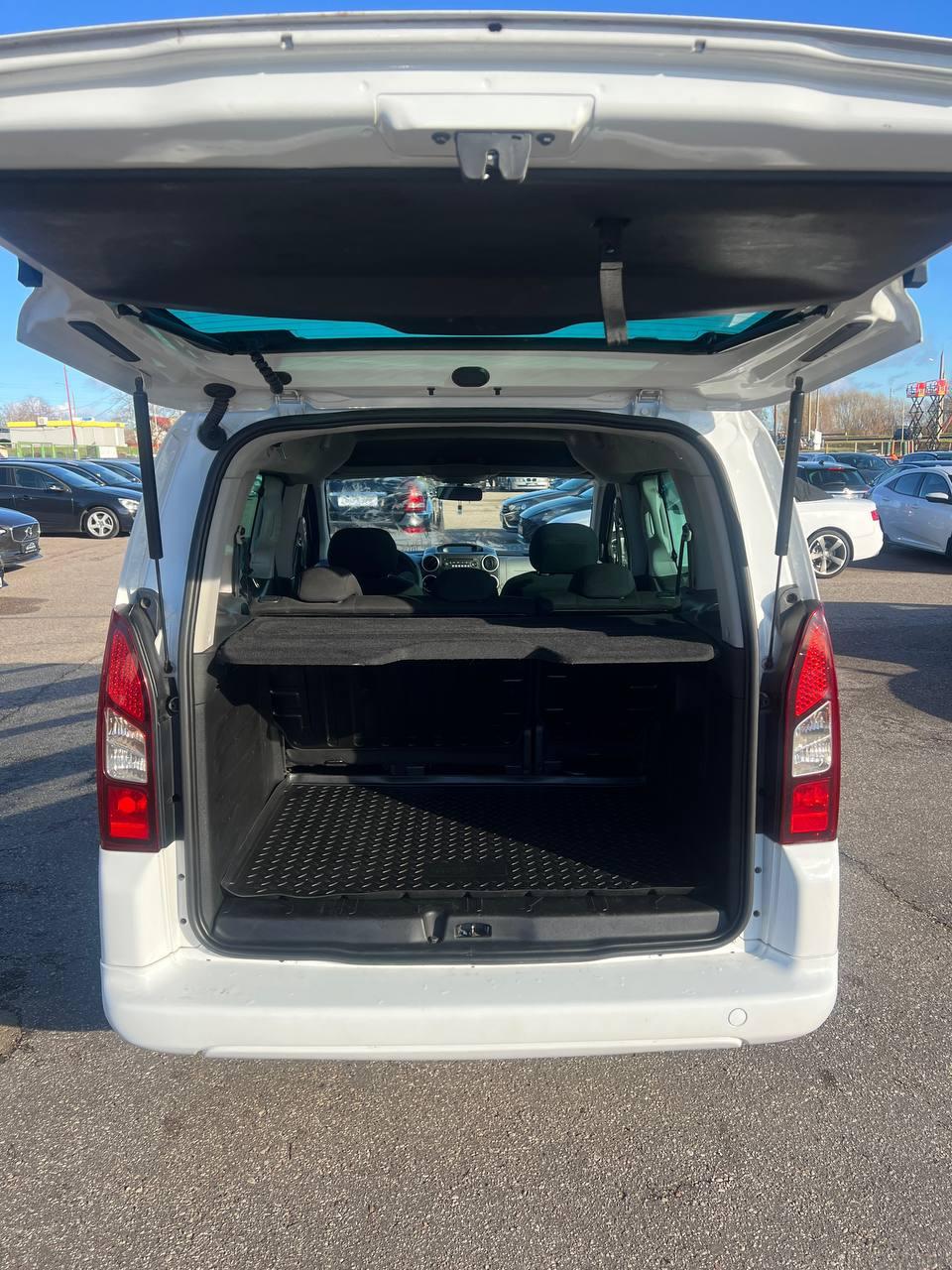 Peugeot Partner II · 2-й рестайлинг , 2018 г., механика, дизель - фото 14