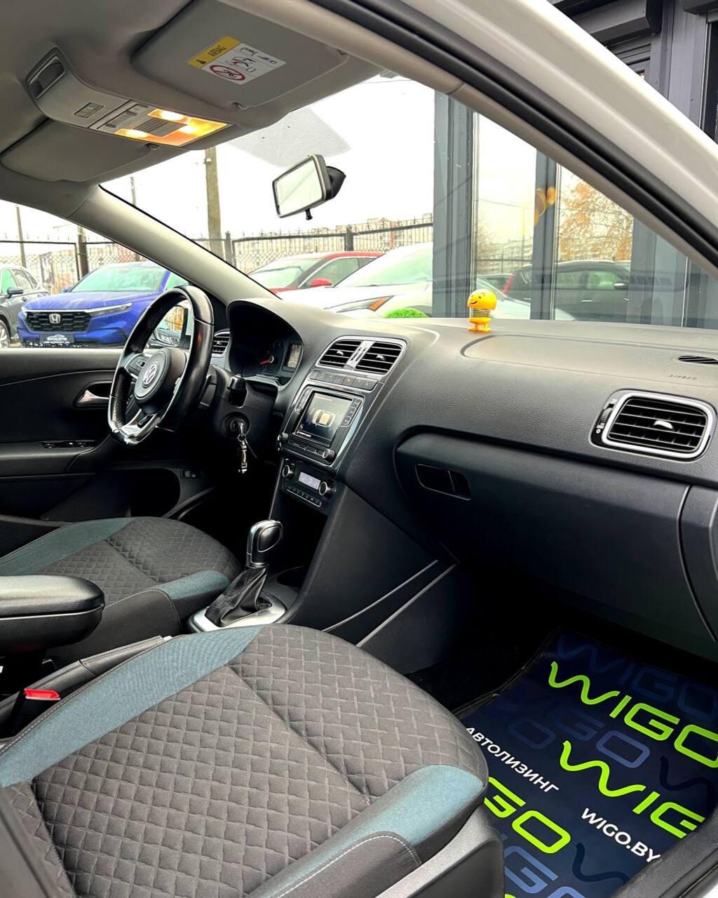 Volkswagen Polo Sedan I · Рестайлинг , 2019 г., робот, бензин - фото 11