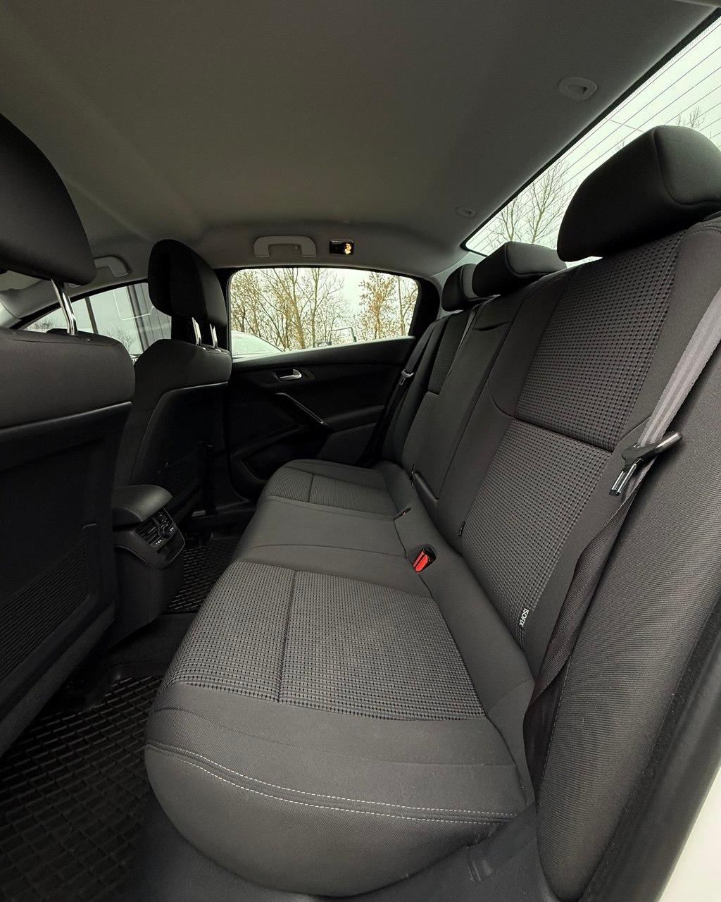 Peugeot 508 I · Рестайлинг , 2016 г., механика, дизель - фото 8