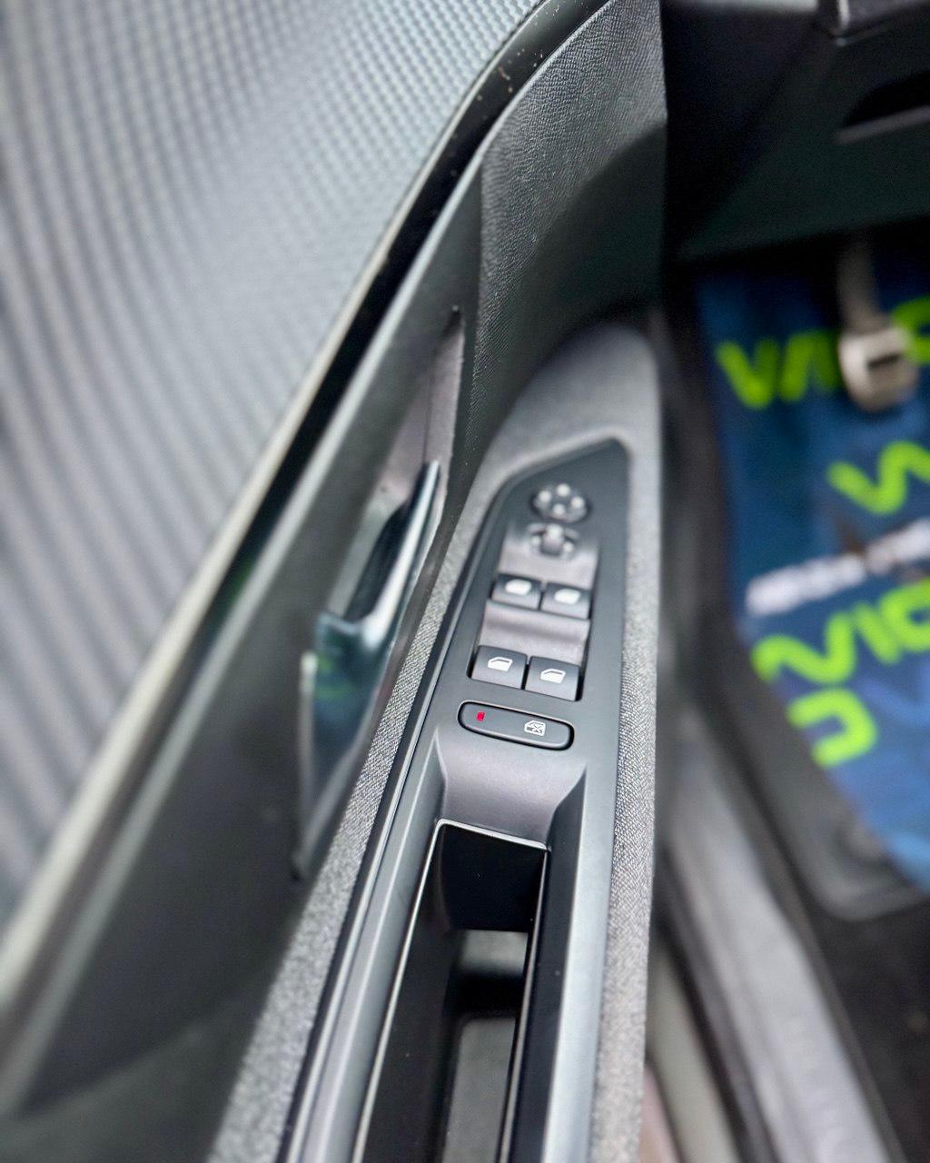 Peugeot 5008 II , 2019 г., механика, дизель - фото 17