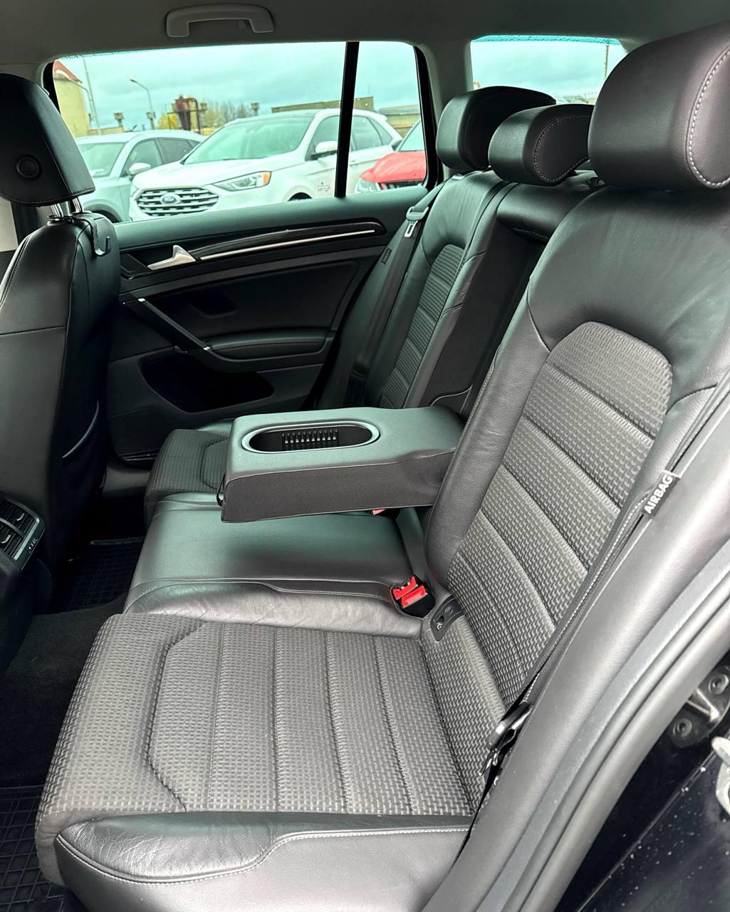 Volkswagen Golf VII , 2015 г., механика, дизель  - фото 16