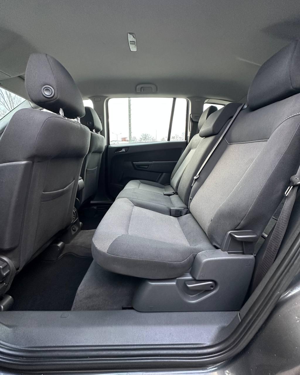 Opel Zafira B · Рестайлинг , 2012 г., механика, дизель - фото 8