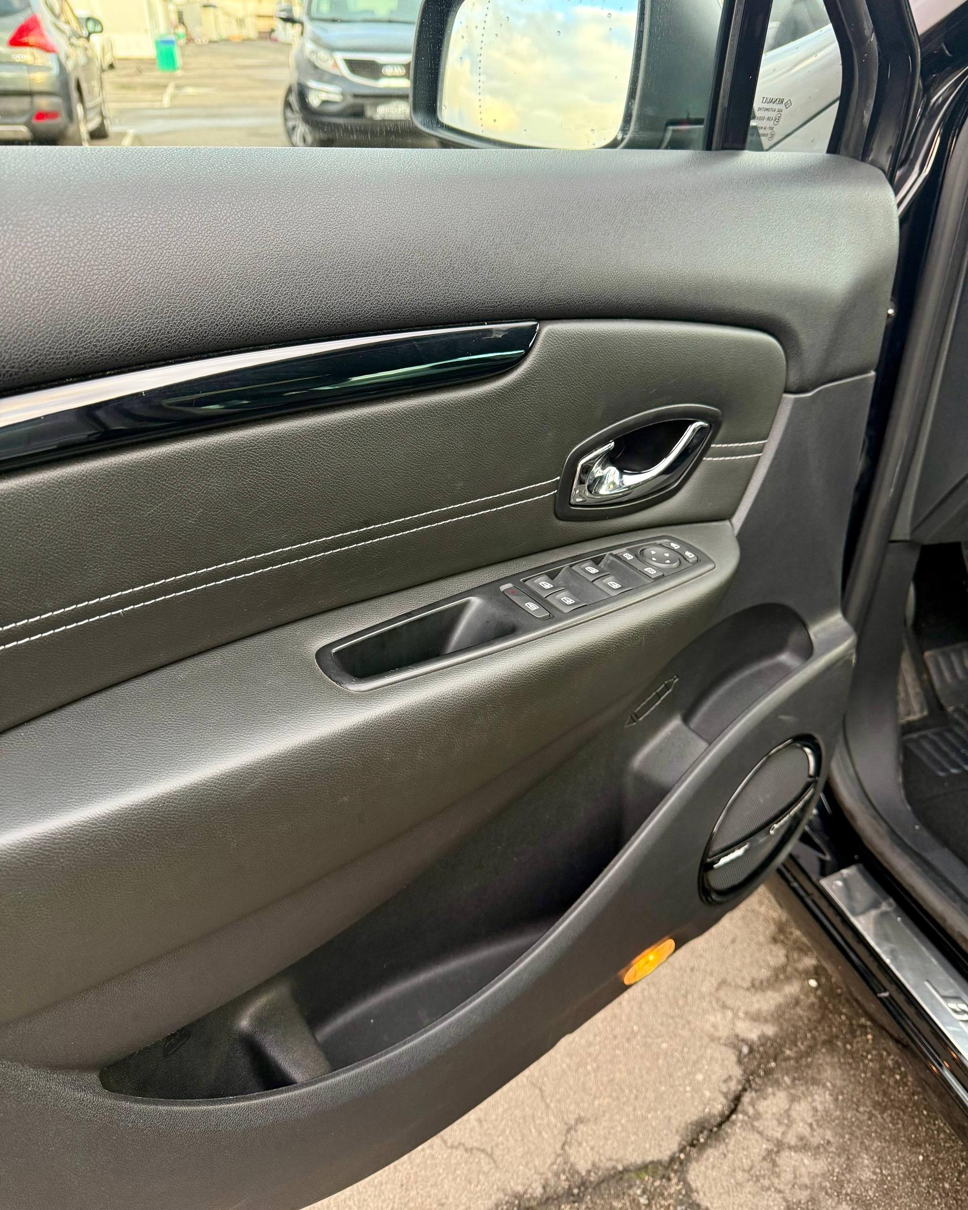 Renault Grand Scenic III · Рестайлинг , 2012 г., механика, дизель - фото 9