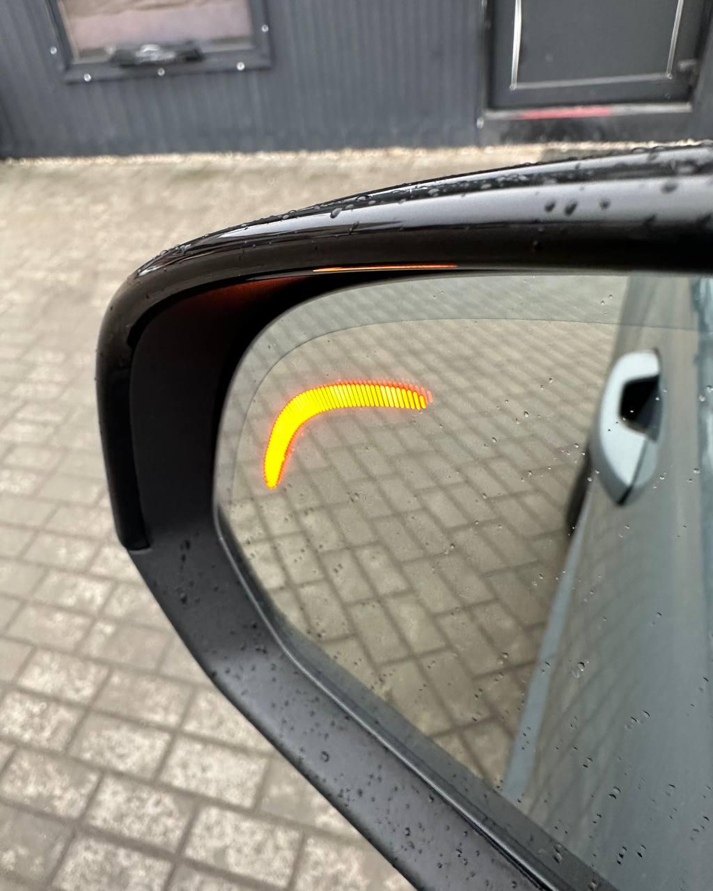 Volvo XC40 I · Рестайлинг , 2022 г., автомат, электро - фото 12