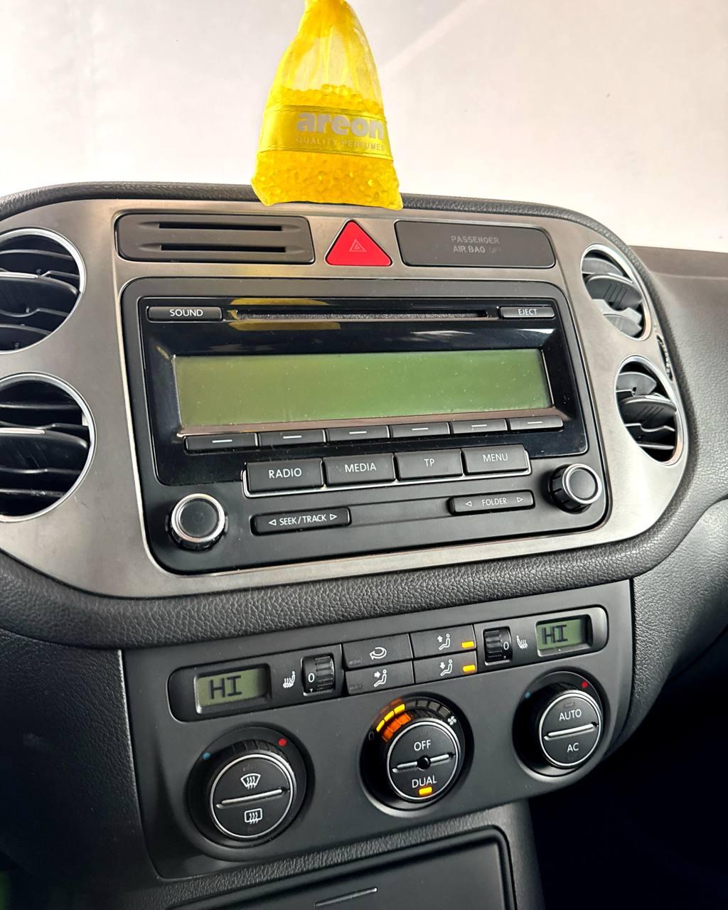 Volkswagen Tiguan I , 2008 г., механика, бензин - фото 12