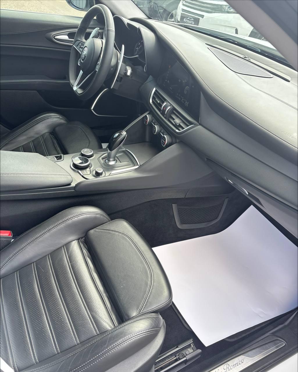 ALFA ROMEO GIULIA, 2018 г., автомат, бензин - фото 14