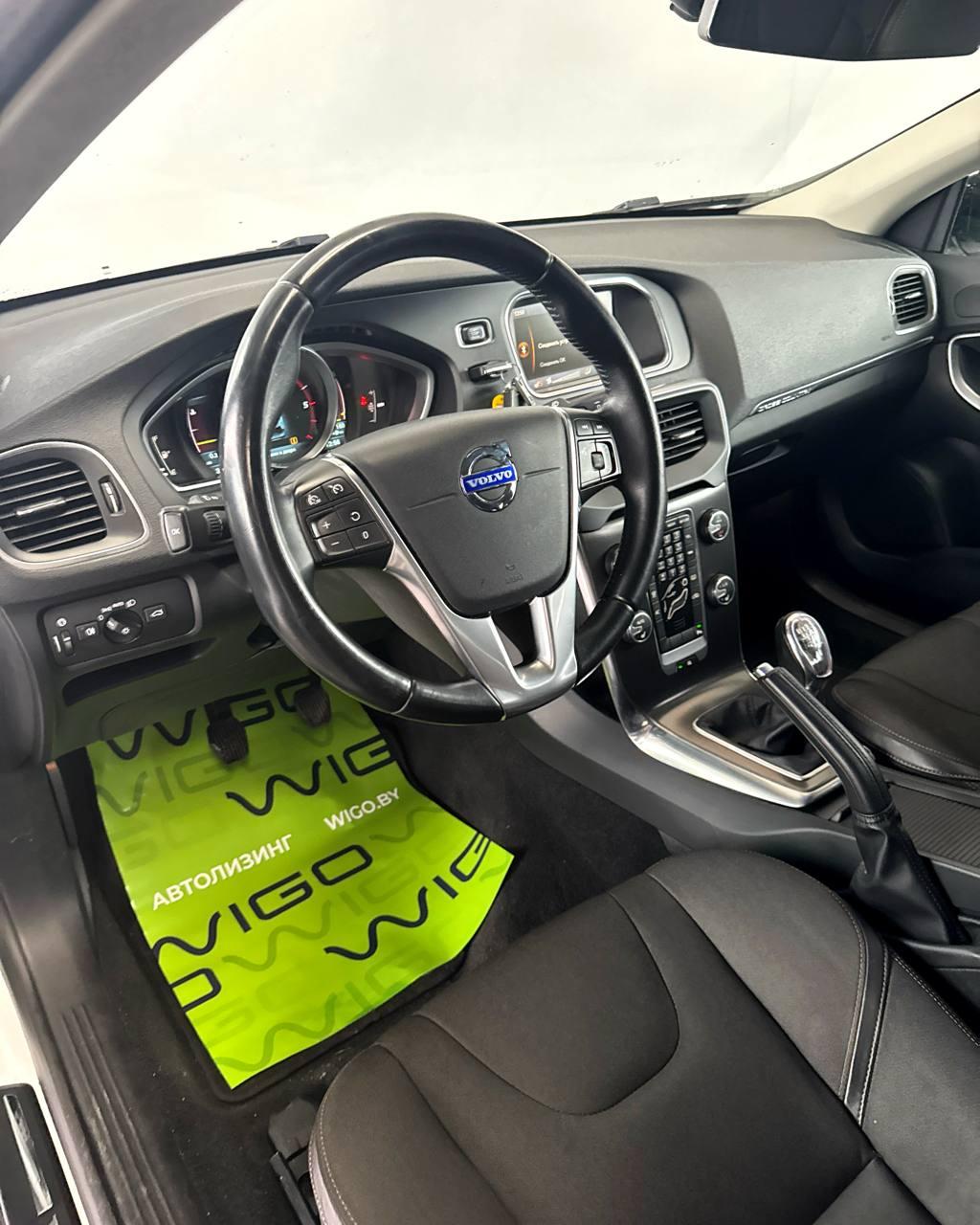 Volvo V40 Cross Country I , 2014 г., механика, дизель - фото 11